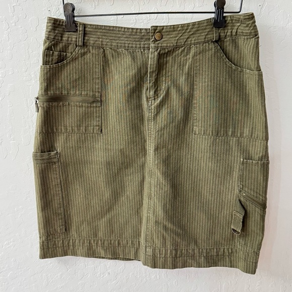 Clio Dresses & Skirts - Vintage Clio Striped Green Cargo Buckle Pockets Back Slit Skirt Size 14